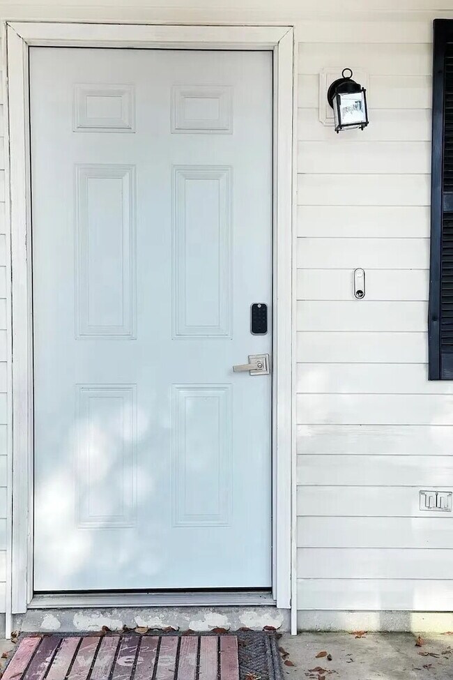 Photo - Available May 1 | Furnished or Unfurnished Options | 2 Bed / 2 Bath + Garage