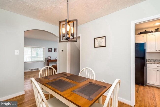 Photo - 5106 25th Pl N