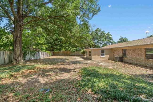 Building Photo - Scenic Heights Living at an Affordable Price! Rental