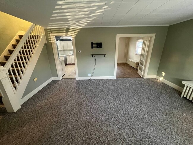 Photo - 105 Myers St