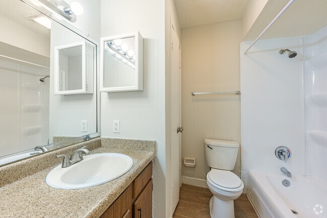 1BR, 1BA - 708SF Bathrrom