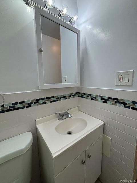 Photo - 44 Oakwood Rd Unit 1E