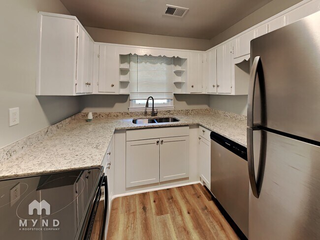 Photo - 1348 David Cir