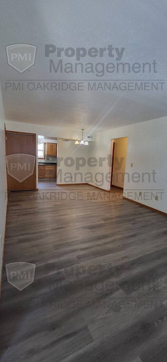 Photo - Lower 2 Bedroom Apartment Unit 6