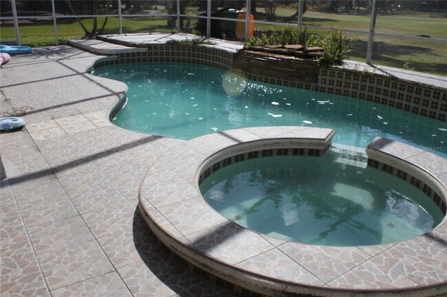 Photo - 1615 The Oaks Blvd