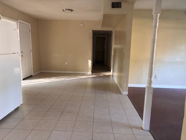 Photo - 3831 Meadow Ln