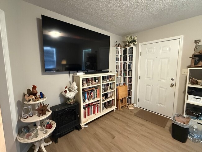 Photo - 108 Berry St