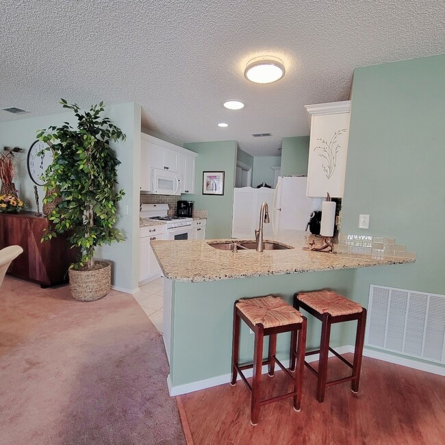 2845 Barboza Dr