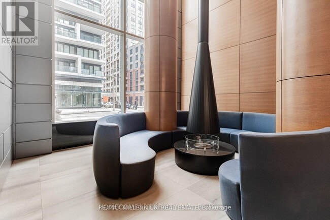 Photo - 68 Shuter St Unit 505