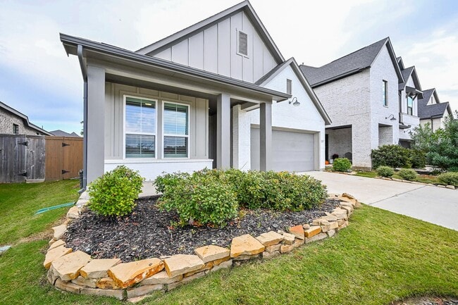 Photo - 24550 Carleton Lake Ln