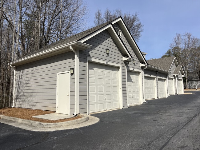Detached Garages Onsite