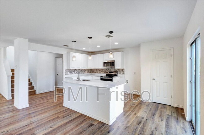 Photo - 934 Cedar Creek Dr