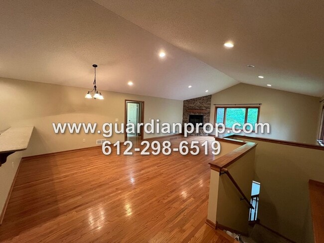 Photo - 1158 Summit Ave