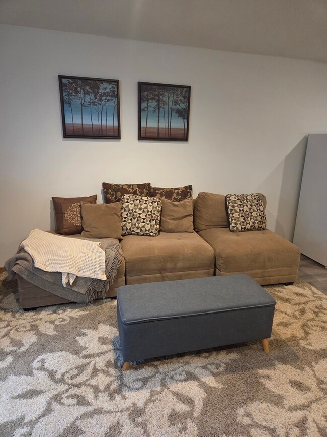 Photo - 3643 Roundtree Ct