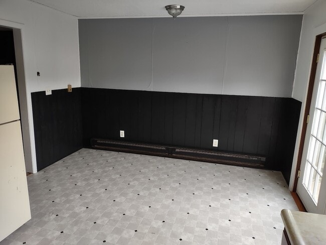 Photo - 405-D Church-