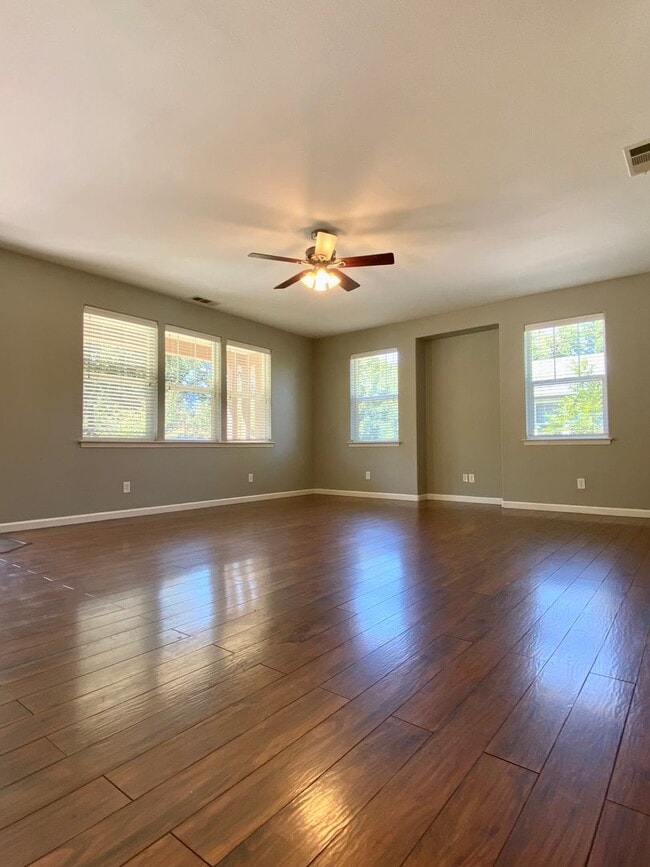 Photo - Coming Soon! Beautiful house in the Ave's
