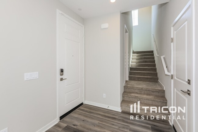 Photo - 31570 Dwight Dr