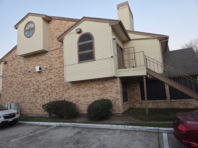 Photo - 2425 Holly Hall St Unit 24