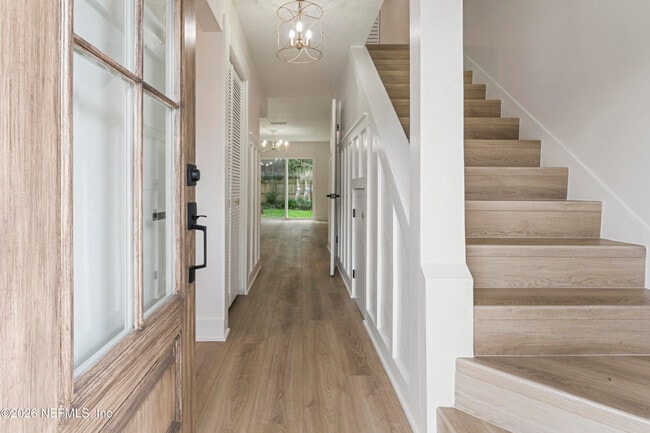 Photo - 796 Main St