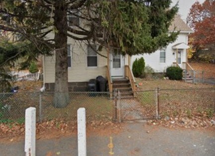 Building Photo - 207A Copeland St Unit 207A Copeland St Rental