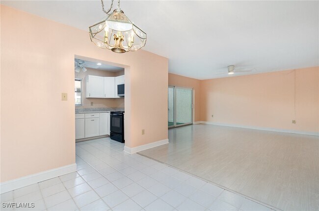 Photo - 4912 Vincennes St Unit 101