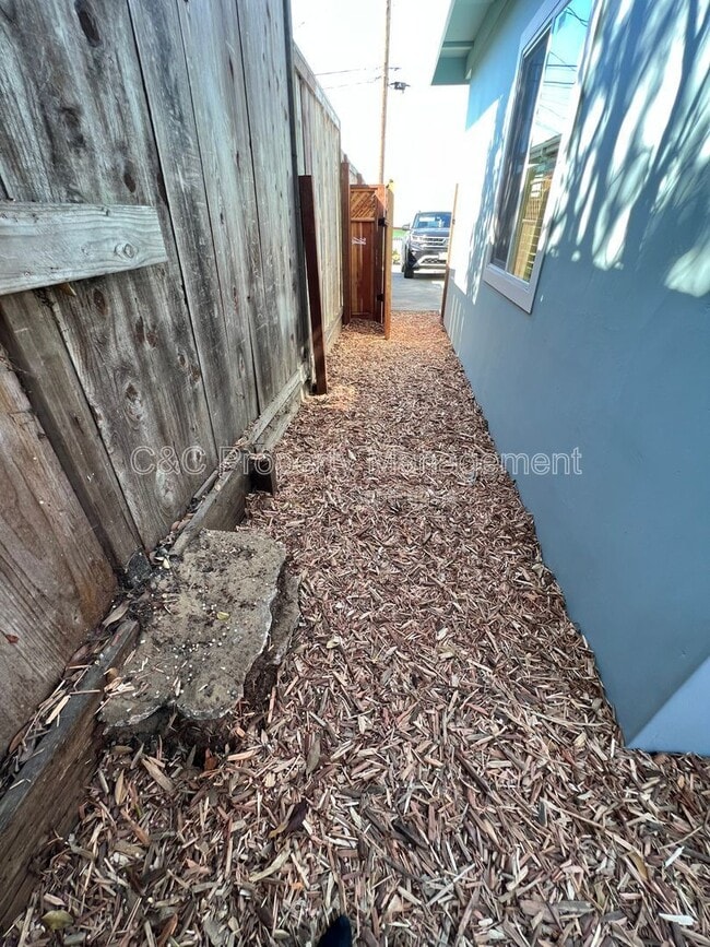 Photo - 1478 Darwin St Unit A