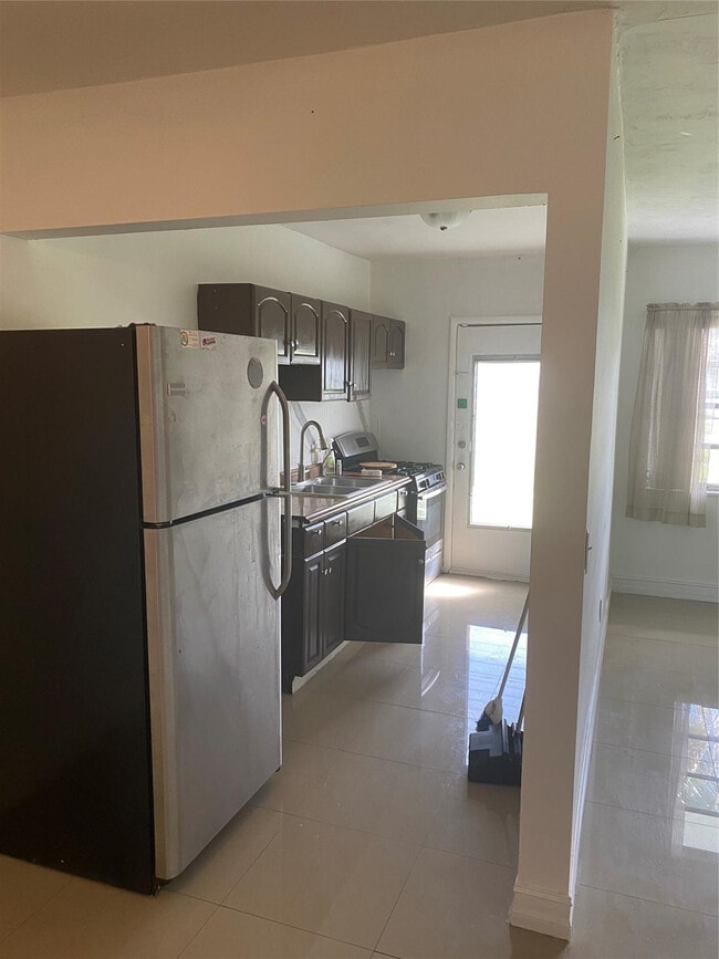 Photo - 51 NE 204th St Unit 2