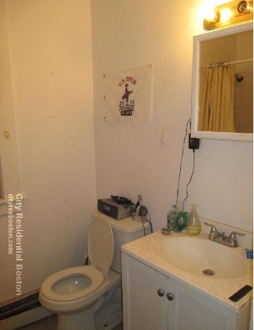 859 E 1st St Unit 2
