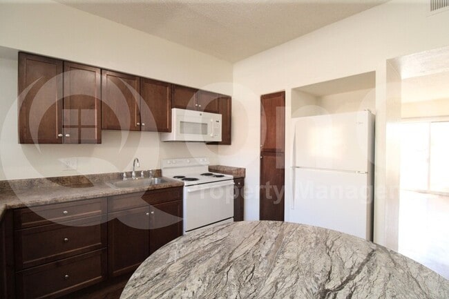 Photo - 351 E Thomas Rd