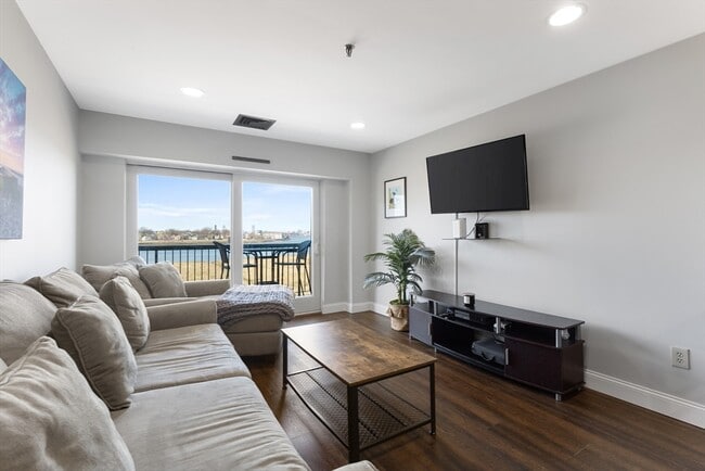 Photo - 133 Commander Shea Blvd Unidad 407