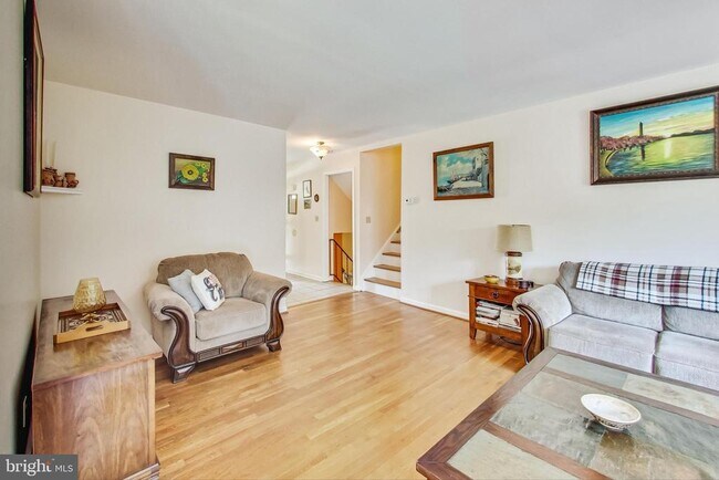 Photo - 806 Hope Ct