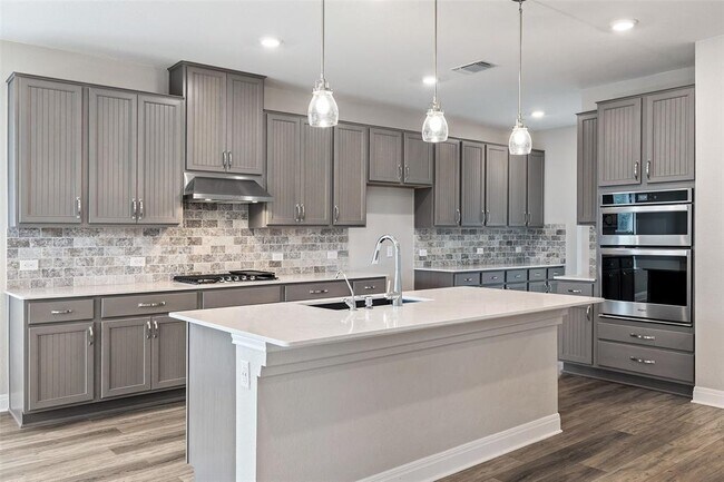 Photo - 1709 Stinnett Dr