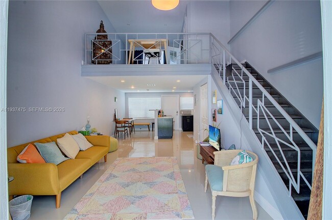 Building Photo - 6865 Bay Dr Unit 22