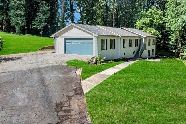 Photo - 2418 Bollingbrook Dr SW