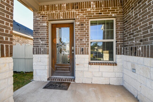 Photo - 16868 Pink Wintergreen Dr