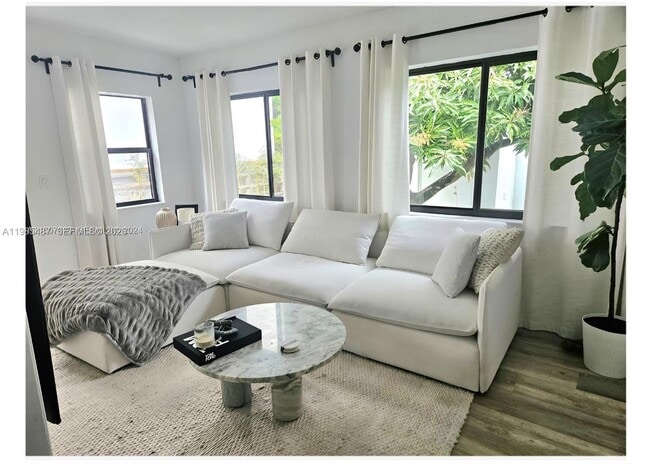 Photo - 3439 Percival Ave