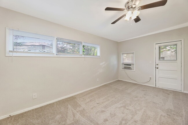 Photo - 6020 N East Park View St