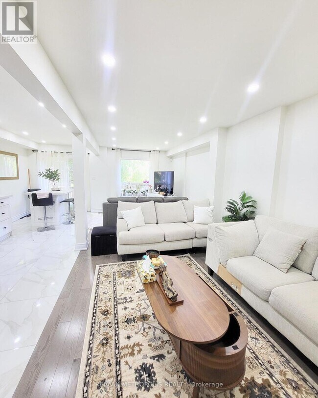 Photo - 435 Middlefield Rd