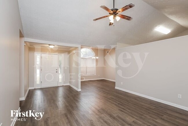 Photo - 727 Melrose Trce NE