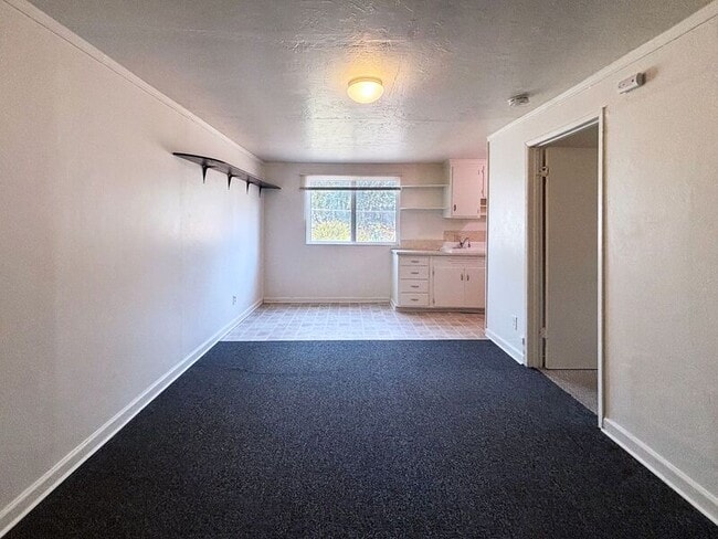 Photo - 1945 Lawrence St