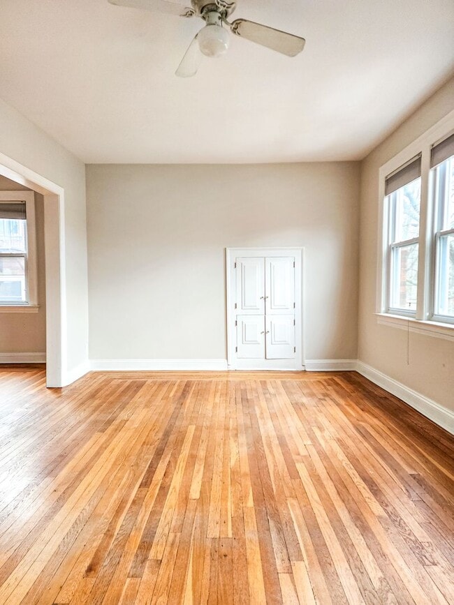 Photo - Renovated 2 Bedroom Apartment in Wooster Square! Unit 4 (3)