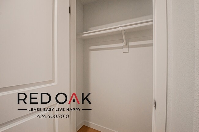 Photo - 856 S Gramercy Dr Unidad 205