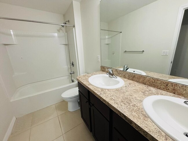 Photo - 110 San Carrara Ct