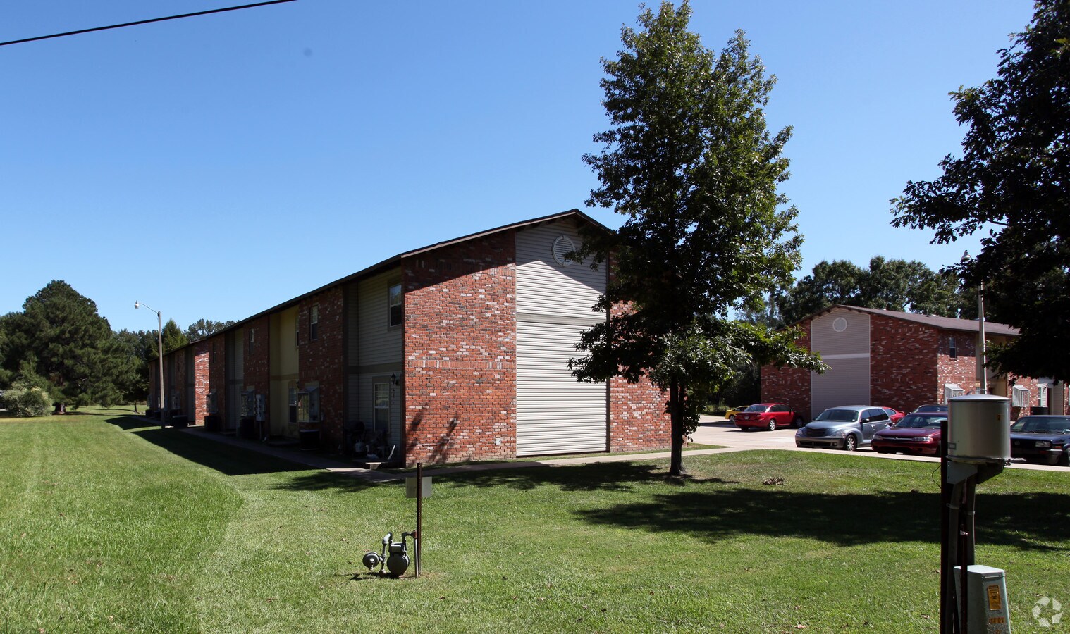 Photo - Willow Lake Apartments