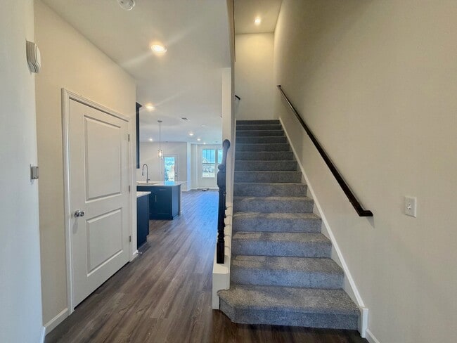 Photo - 704 Switchgrass Wy