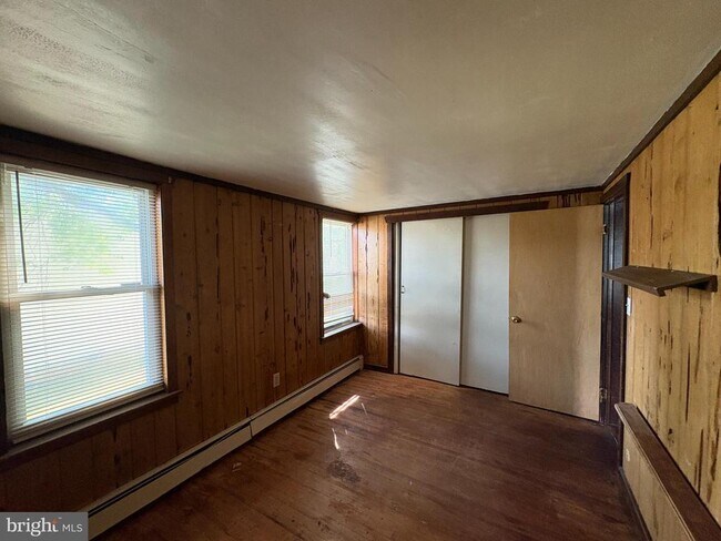 Photo - 1405 Pennington Rd