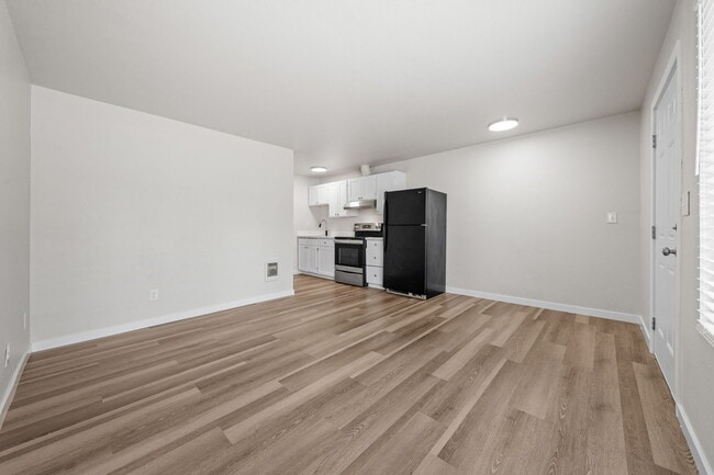 Photo - Cascade Apartments