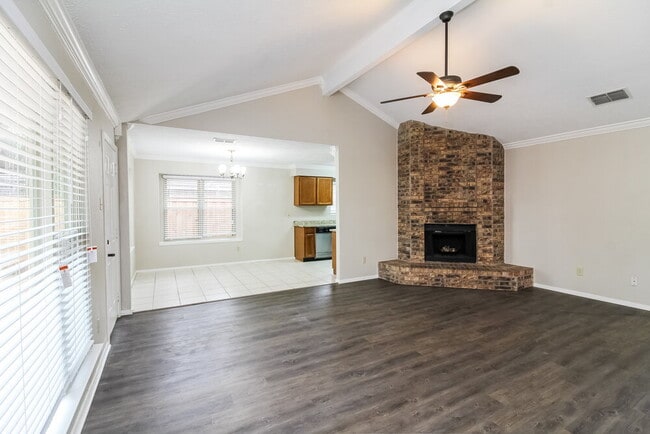 Photo - 2310 Overbrook Dr