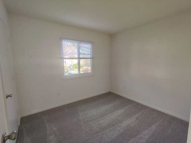 Photo - 600 Reusens Rd Unit J109