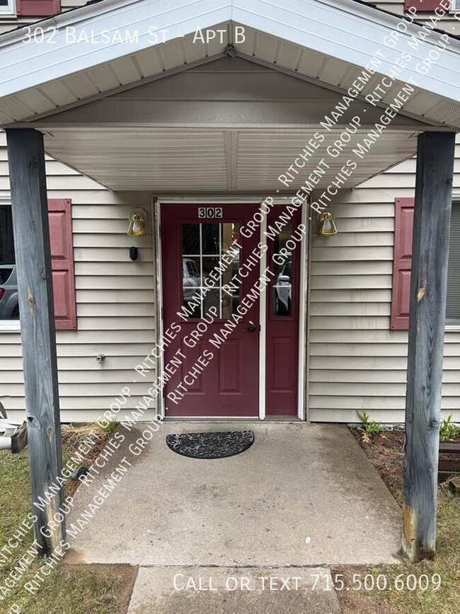 Photo - 302 Balsam St Unit Apt B